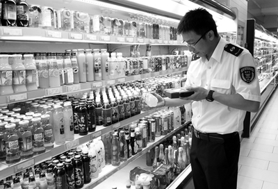 北京市石景山區質監局對應季產品進行專項檢查(圖)